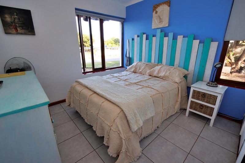 5 Bedroom Property for Sale in Stilbaai Wes Western Cape
